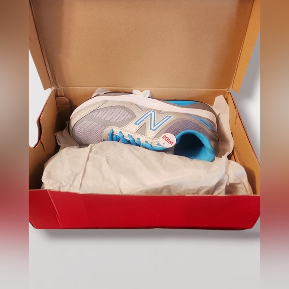 MSRP$180 New Balance 1540v3 Silver Polaris Women's Size 7.5 W 2E. NIB - Picture 12 of 12